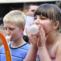 Obejrzyj galerię: Mistrzostwa Polski w dmuchaniu gumy balonowej