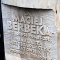 Obejrzyj galerię: Poświęcono symboliczny grób Macieja Berbeki