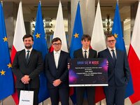 Sukces uczniów z Nowego Targu w ogólnopolskim konkursie „Broń się w necie”