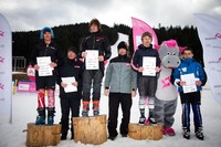 Andrzej Bachleda Curuś Jr. w towarzystwie zwycięzców TAURON Energy Ski Cup - fot. Tomek Gola