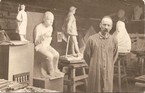 W. Brzega w pracowni, fot.E.Stercula, 1915